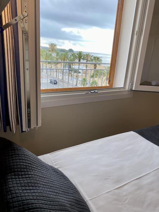 For A Stay Horizonte Mar Кембрилс Екстериор снимка